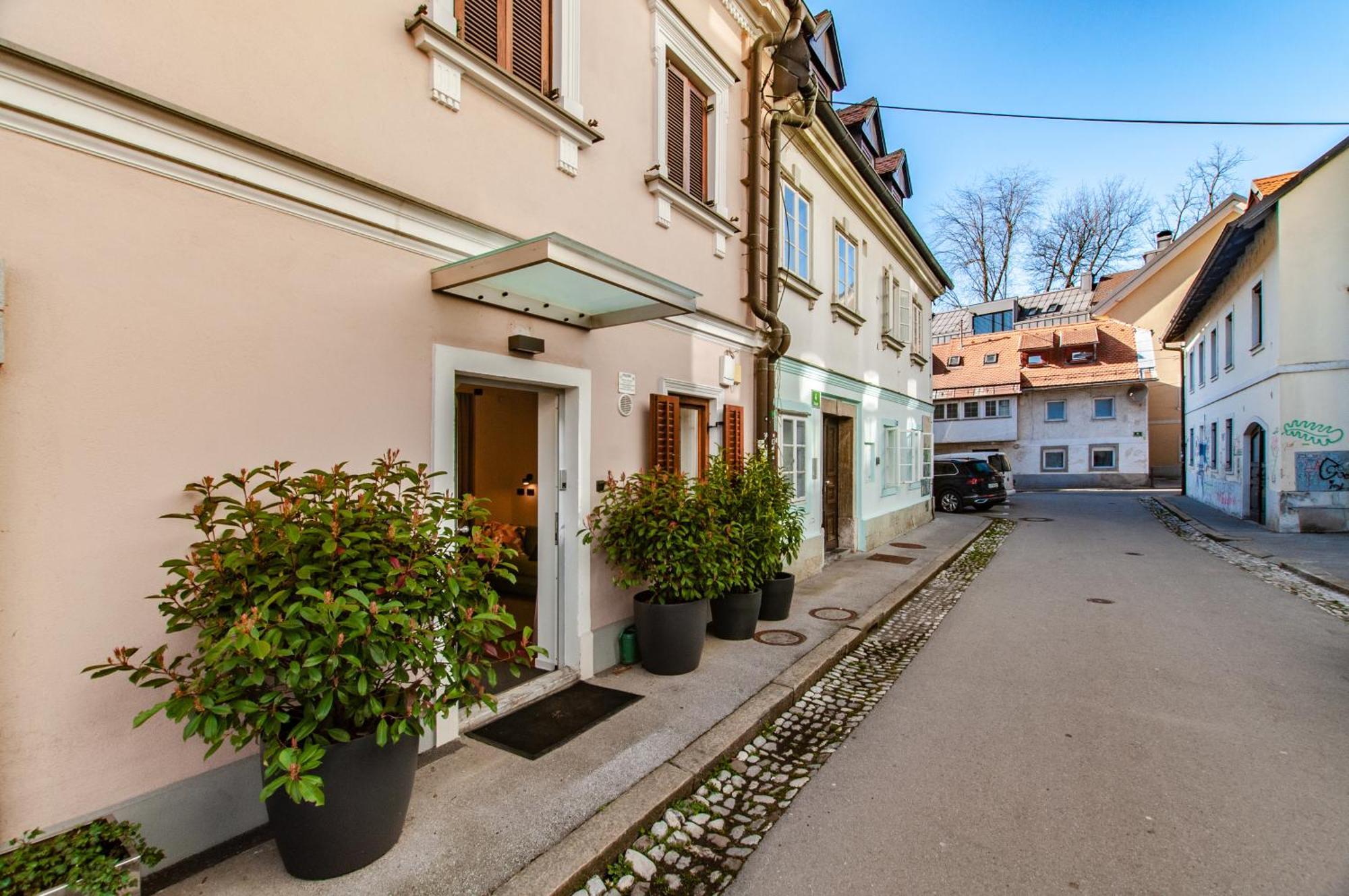 Six In The City Apartment, Λιουμπλιάνα Εξωτερικό φωτογραφία