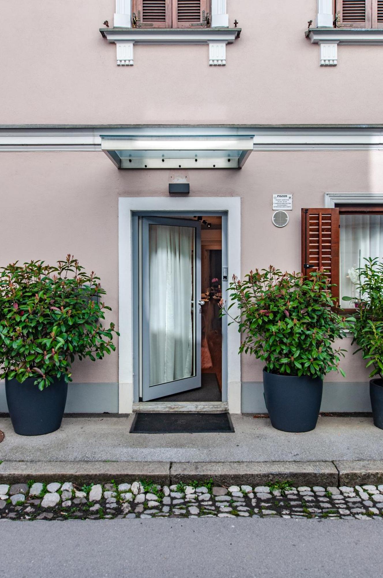 Six In The City Apartment, Λιουμπλιάνα Εξωτερικό φωτογραφία